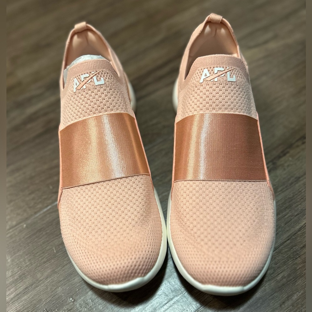 APL Techloom Bliss in Blush/Ivory. New in Box. Women’s 10.5/Men’s 9